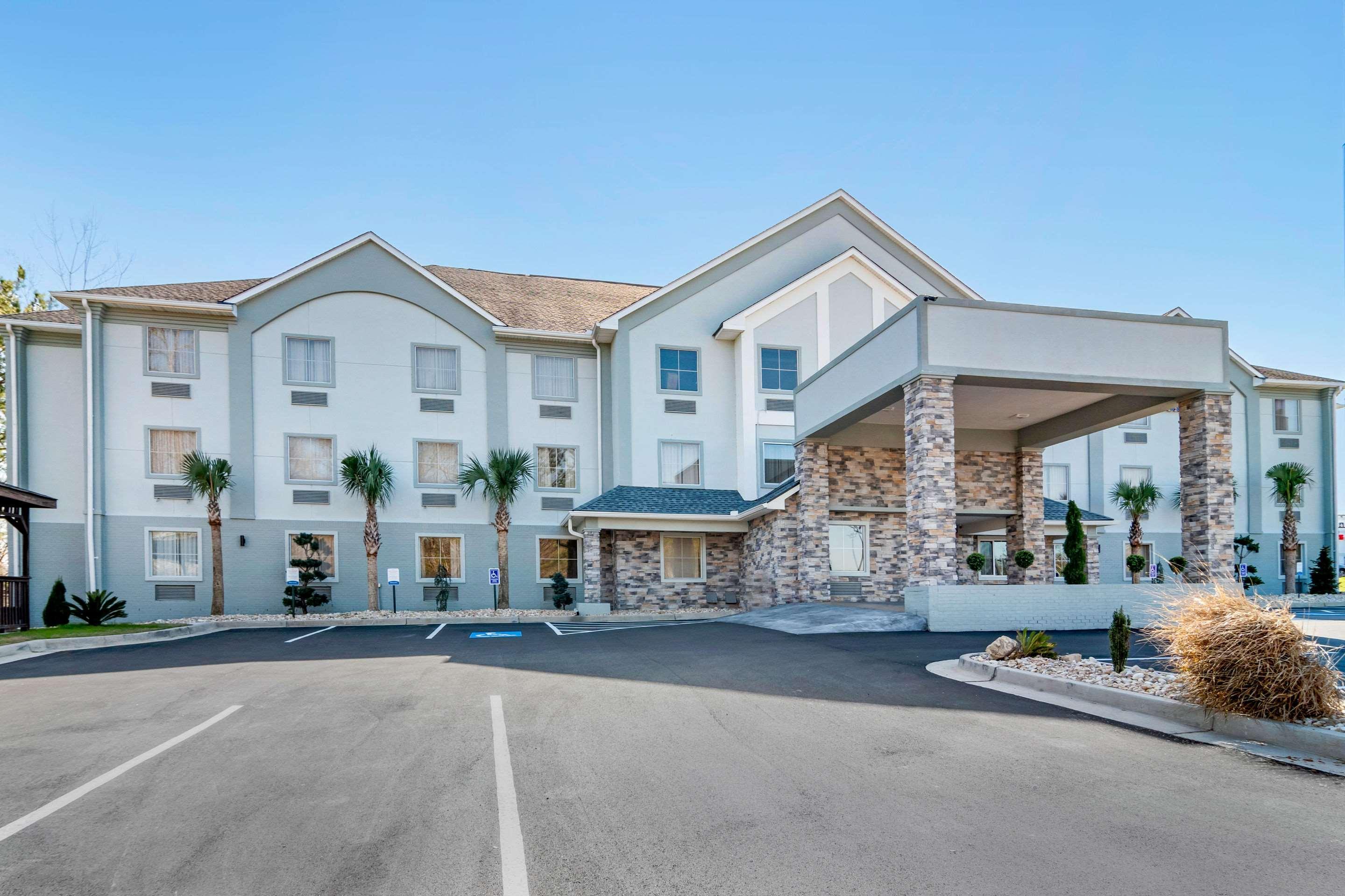 Comfort Inn & Suites Macon North I-75 Exterior photo