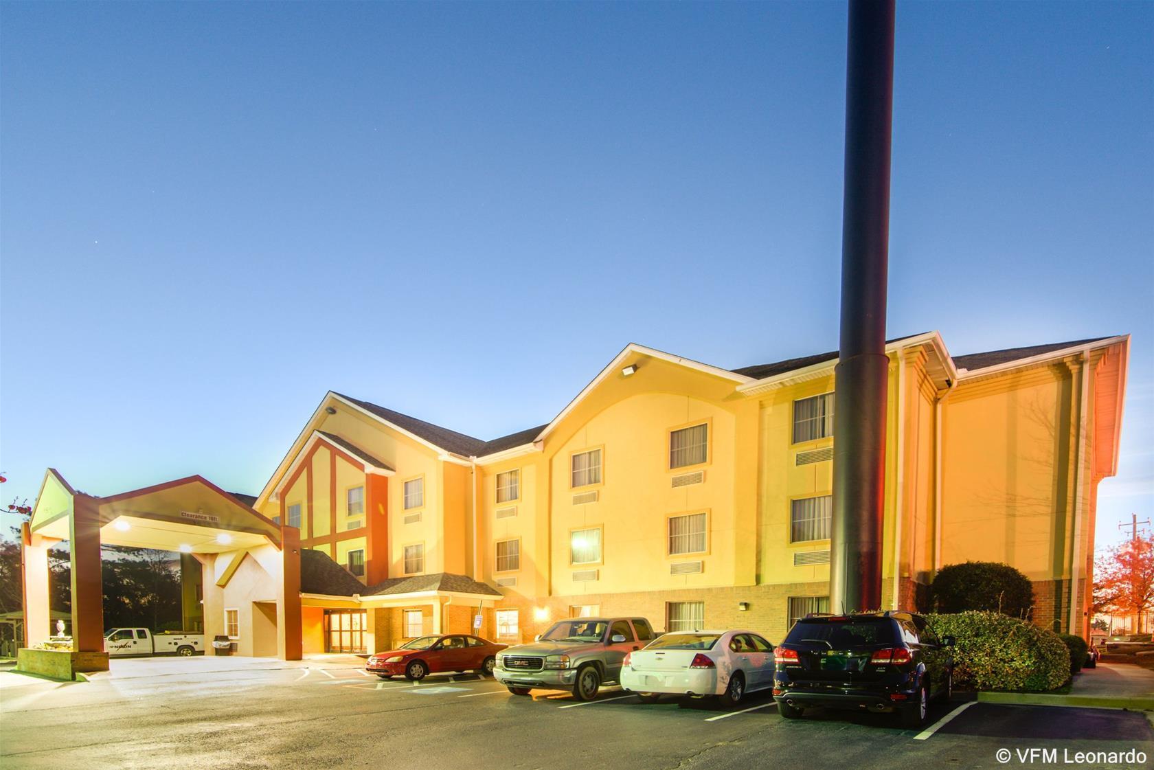 Comfort Inn & Suites Macon North I-75 Exterior photo