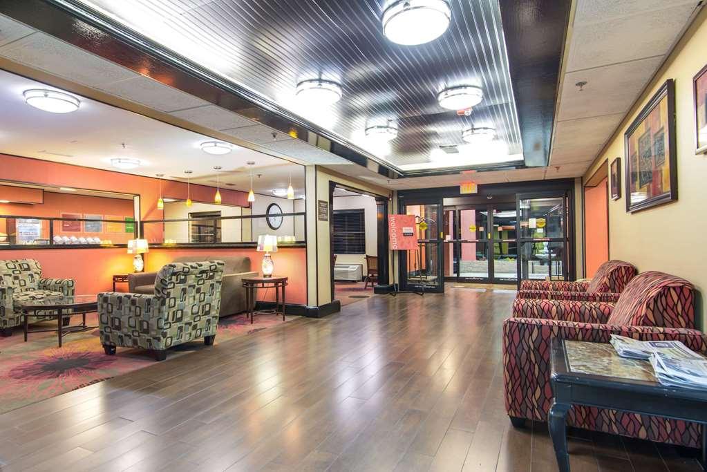 Comfort Inn & Suites Macon North I-75 Interior photo